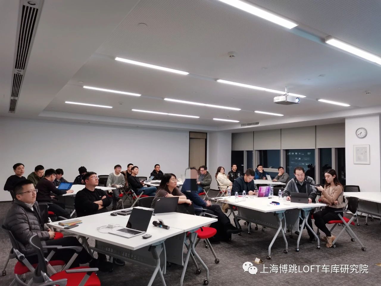 甘孜杭州LOFT车库专题会